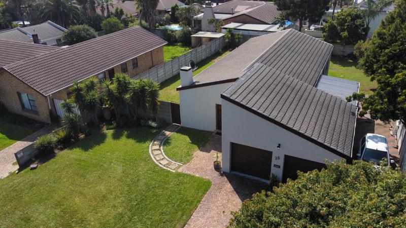 4 Bedroom Property for Sale in Rouxville Western Cape